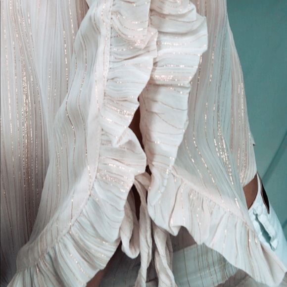 NWT Stunning peach top with flowing tied sleeves - Picture 7 of 10